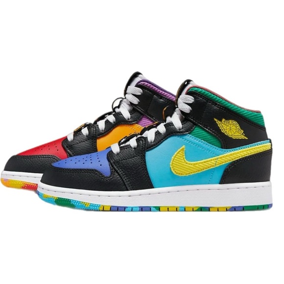 Jordan 1 mid SS Six Championshipskids sz 3Yblack + multicolorEUC